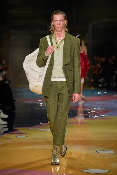 Look 59